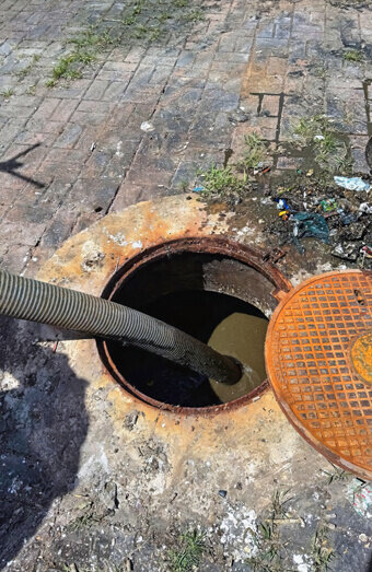 https://blockeddrainsapplecross.com.au/uploads/2025/07/blocked-drains-50219.jpg