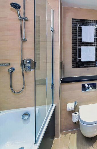 https://blockeddrainsapplecross.com.au/uploads/2025/07/blocked-shower-drains-26575.jpg